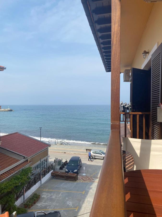 Amelia Beach Apartments Agios Ioannis  ภายนอก รูปภาพ